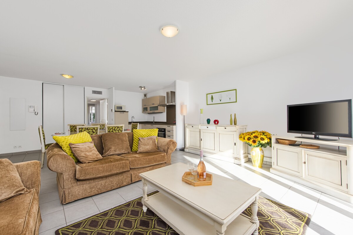 غرفة المعيشة