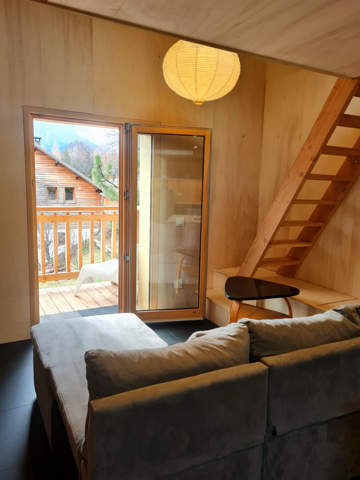 მისაღები სივრცე