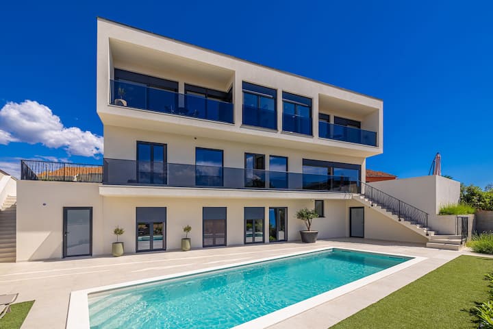 Luxury Apartment Lariv Ii With Pool - Krk