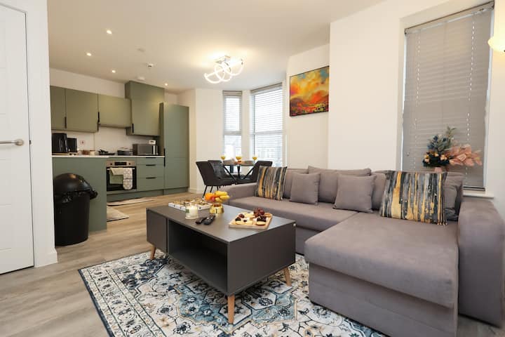 Best Deal In Cardiff: 20% Off | Near University - Cardiff