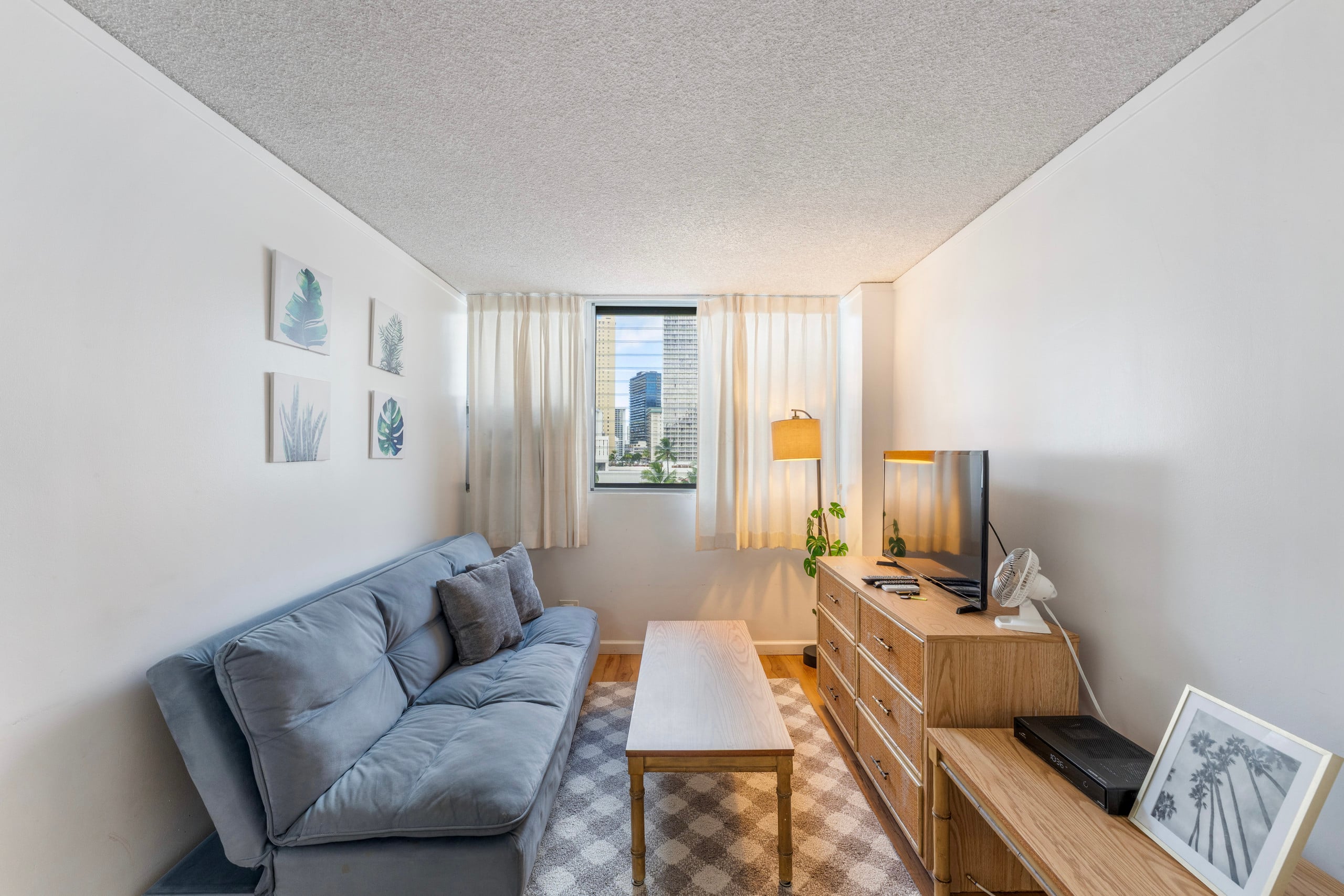 Convenient location 1 bdrm in Waikiki with Parking - Image 4