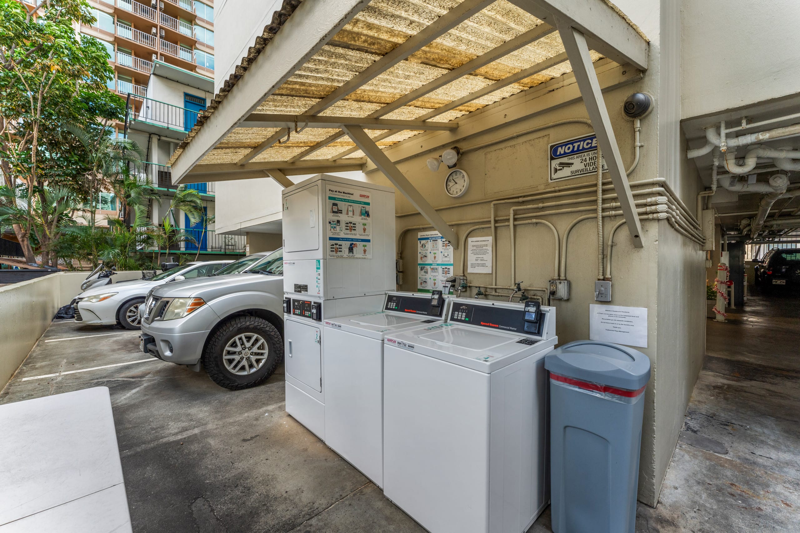 Convenient location 1 bdrm in Waikiki with Parking - Image 23