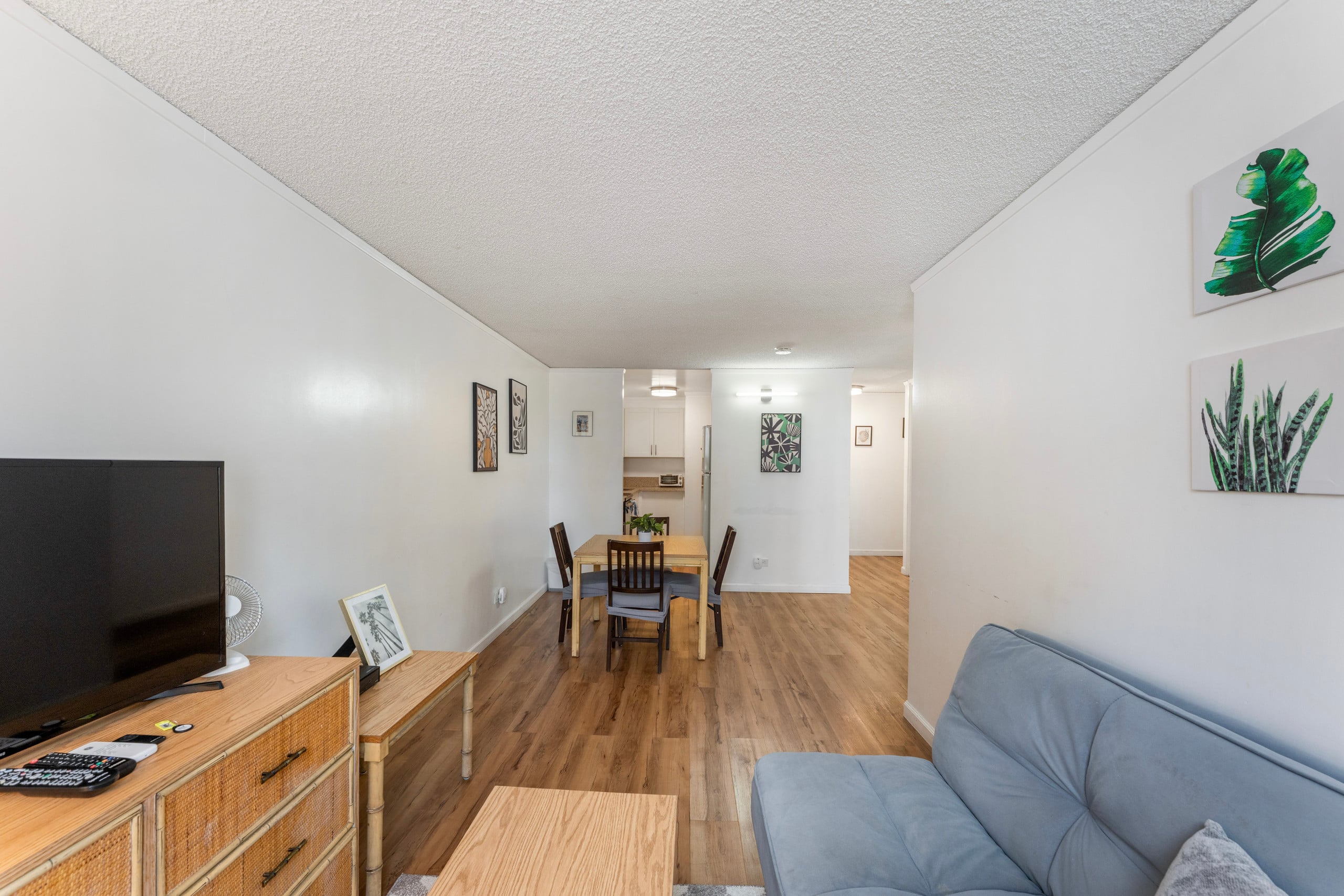 Convenient location 1 bdrm in Waikiki with Parking - Image 3