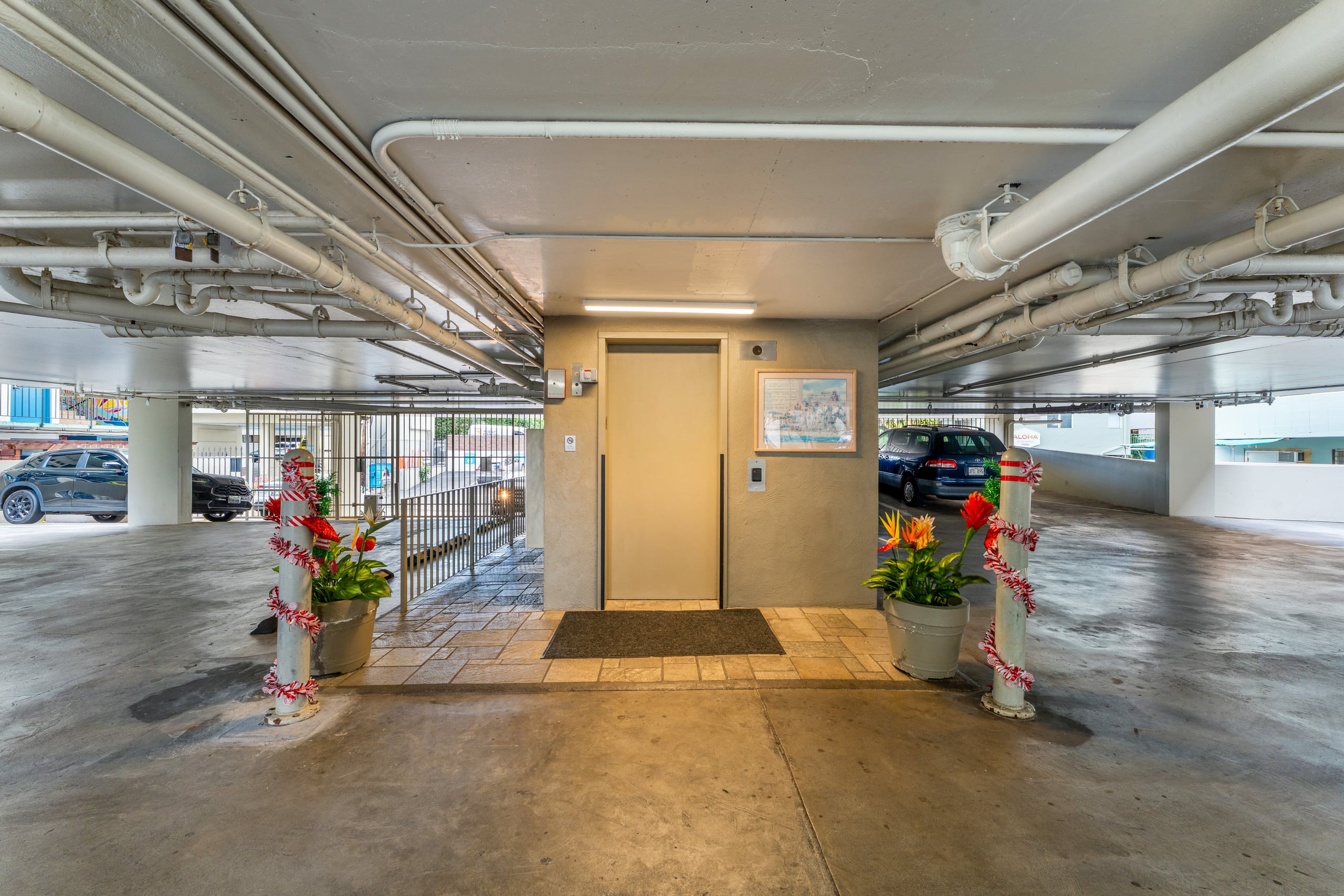 Convenient location 1 bdrm in Waikiki with Parking - Image 24