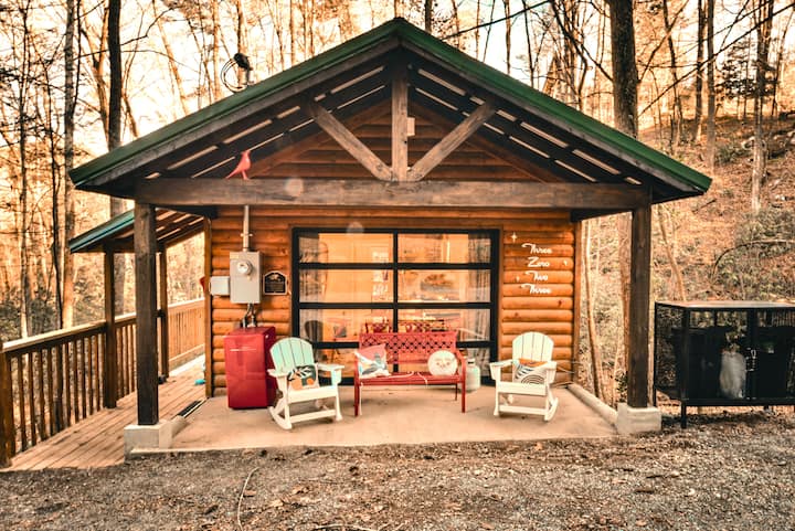 Out of Dodge: Lakefront/Hot Tub/Firepit/Gameroom - Cabins for Rent