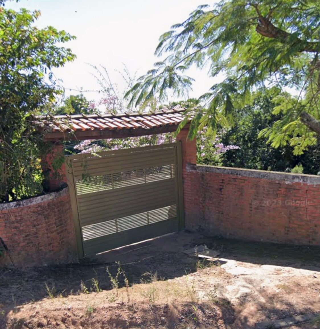 Fontaine à Oiseaux Solaire Suspendue - Bain Et Abreuvoir Pour Jardin, Terrasse, Attirer Colibris