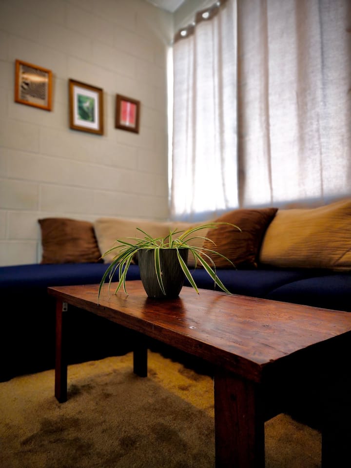 Modern And Cozy Apartment | Near Historic Center - Santa Ana