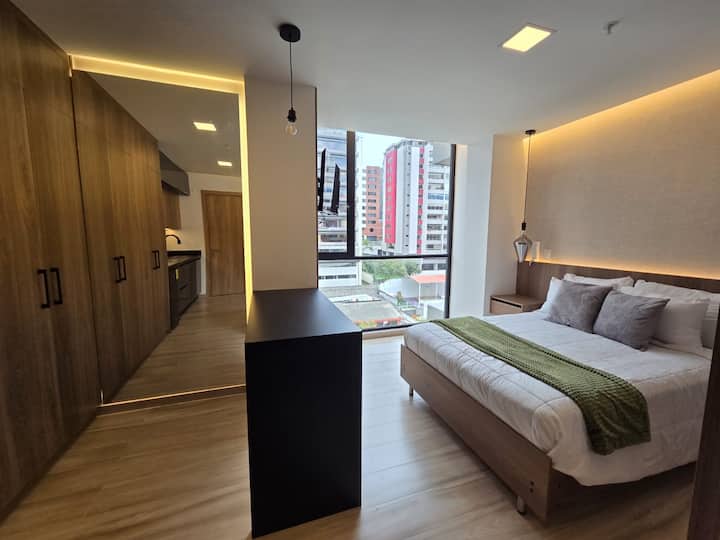 Exclusivo Estudio En Quito | Coworking & Gym - Quito