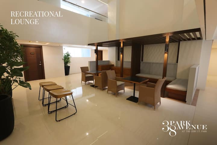 Modern Deluxe Studio @ 38 Park Ave | Fast Wi-fi - Cebu