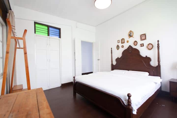 საძინებელი 1