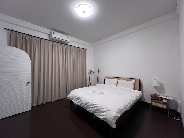 საძინებელი 4