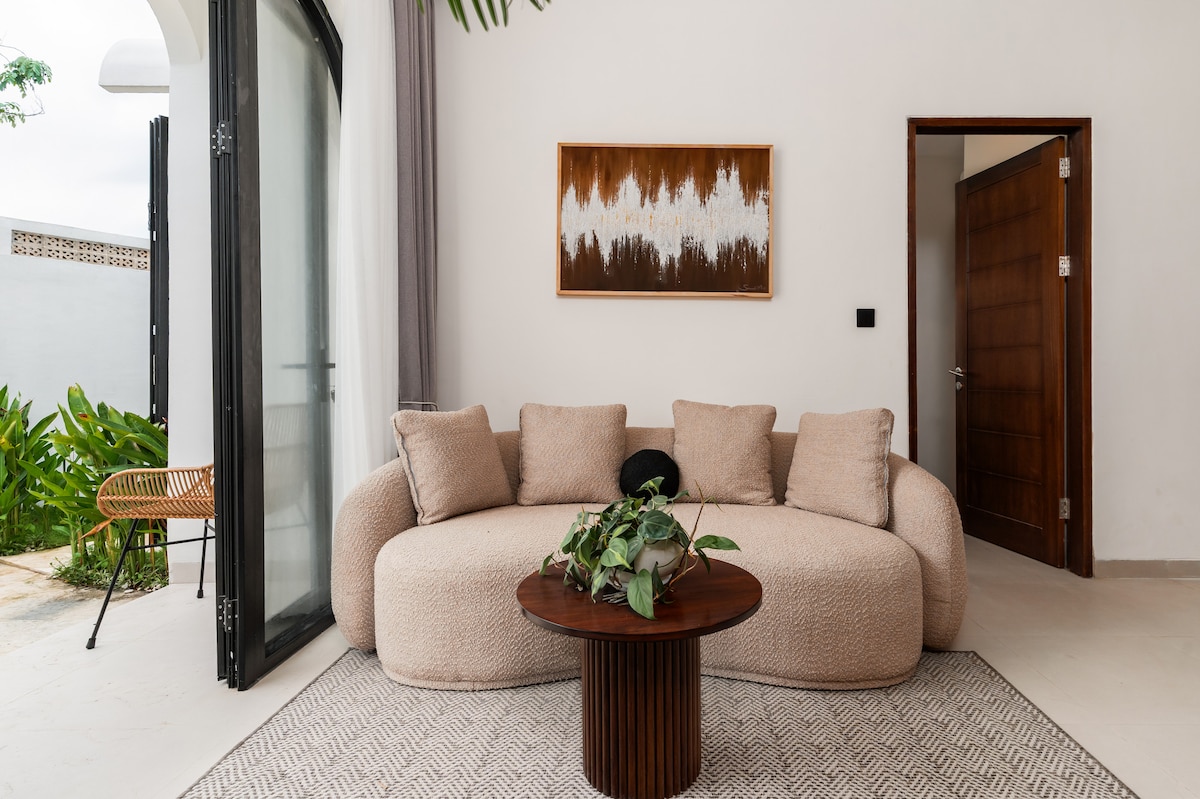 Rental unit in South Kuta · 1 bedroom · 1 bath, comparabile Airbnb