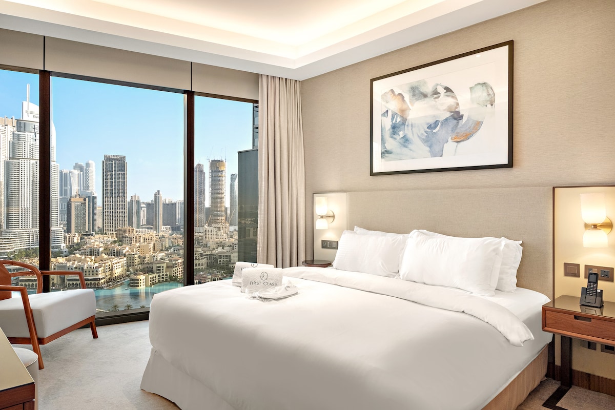 2 Bedroom Furnished Apartment with Burj Khalifa & Fountain View | Burj Vista 3