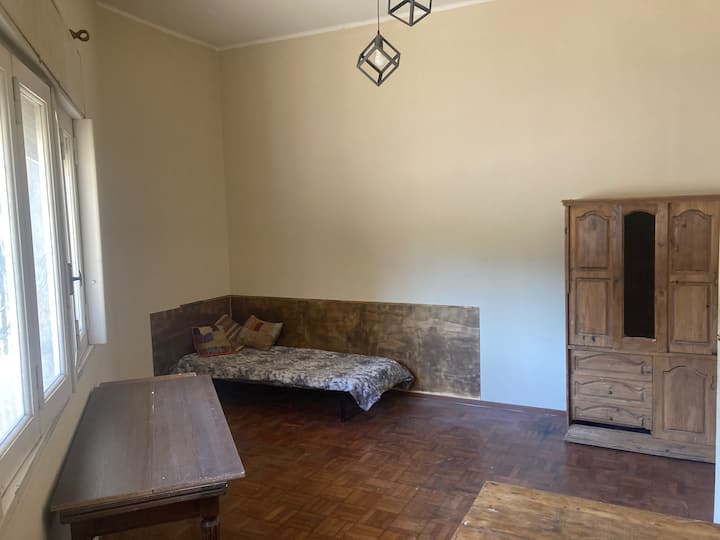 Quarto em apartamento em Coghlan, Belgrano-Coghlan