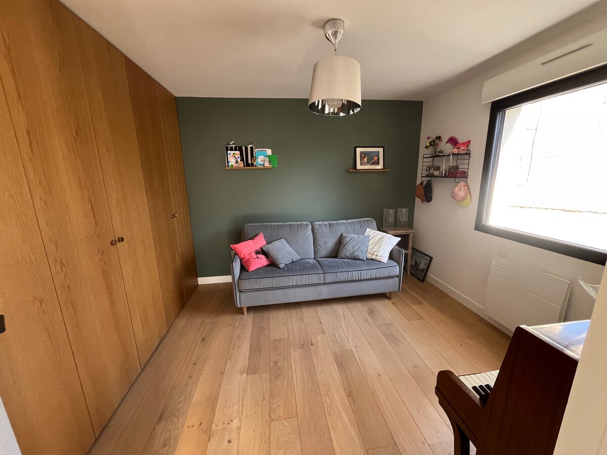 საძინებელი 1