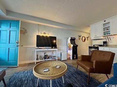 Top performing Airbnb: Your Beach Retreat – Walk, Relax, Repeat in North Myrtle Beach