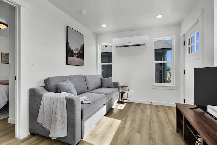 Idaho Tiny Home Retreat In Wilder, Idaho! - Parma, ID