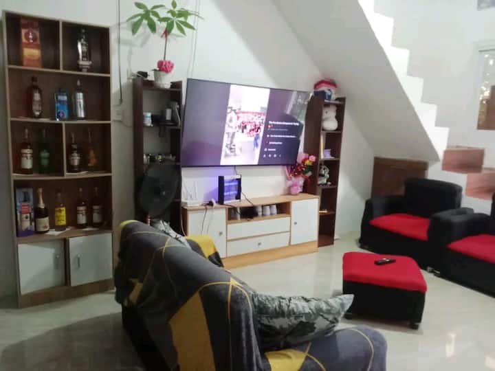Irene House - Nabua