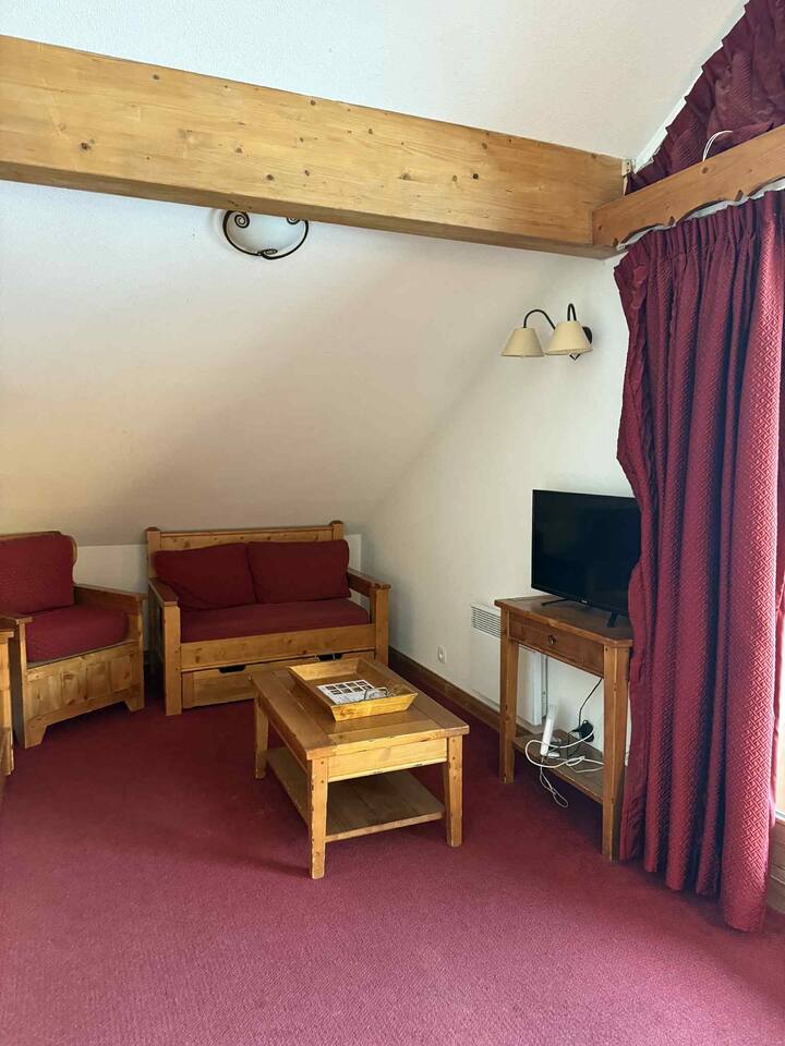 Appartement Au Pied Des Pistes Avec Piscine - Le Corbier