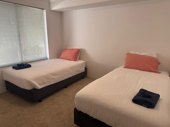 საძინებელი 4