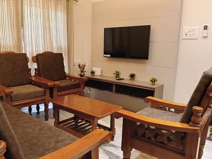 Marina Home 2br/2ba With Kitchen Peaceful Getaway - Chennai