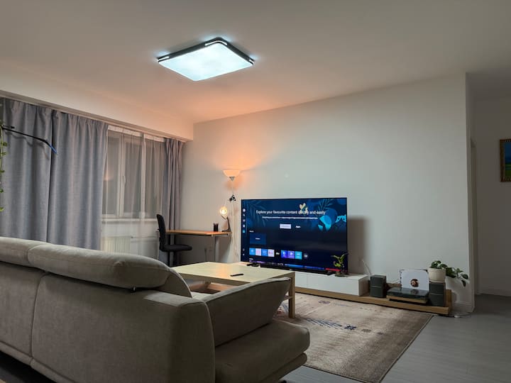 Quiet Modern 1BR Apartment Walk to City Center - Apartments for Rent in Ulaanbaatar, Ulaanbaatar, Mongolia - Airbnb