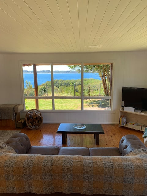 Popular Airbnb listing: Puerto Elvira Country Cabin 10 min. from Chacao in Ancud