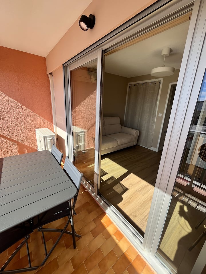 Studio 4 Pers. Climatisé à 5 Min à Pied De La Mer - Le Lavandou