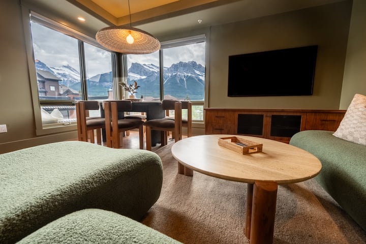 Fernwood - Views Ultra Comfort A+ Design 1335sf 4b - Canmore
