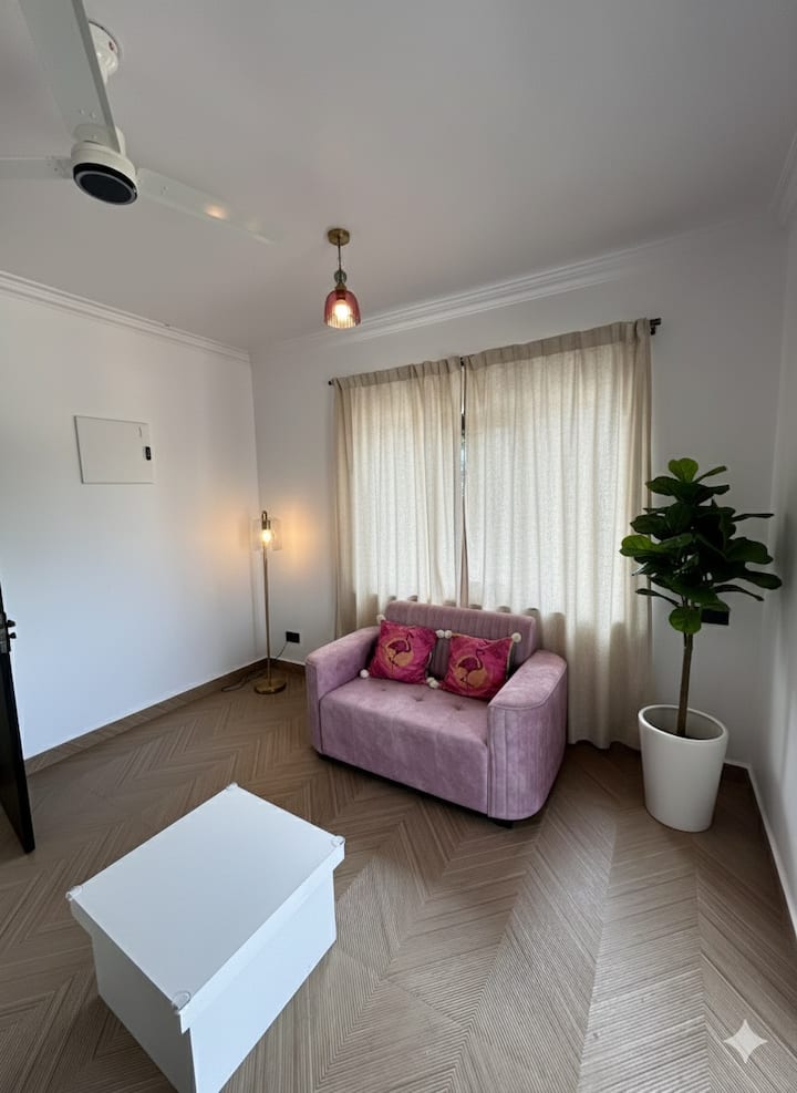 Living room image 2