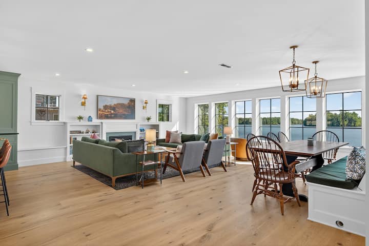 Waterfront Retreat On Lake Bomoseen - Fair Haven, VT