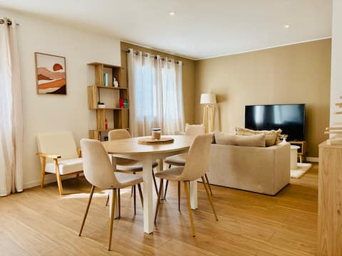 Top Airbnb: L'Auréa – Cozy Design • Quiet & Bright à Cholet