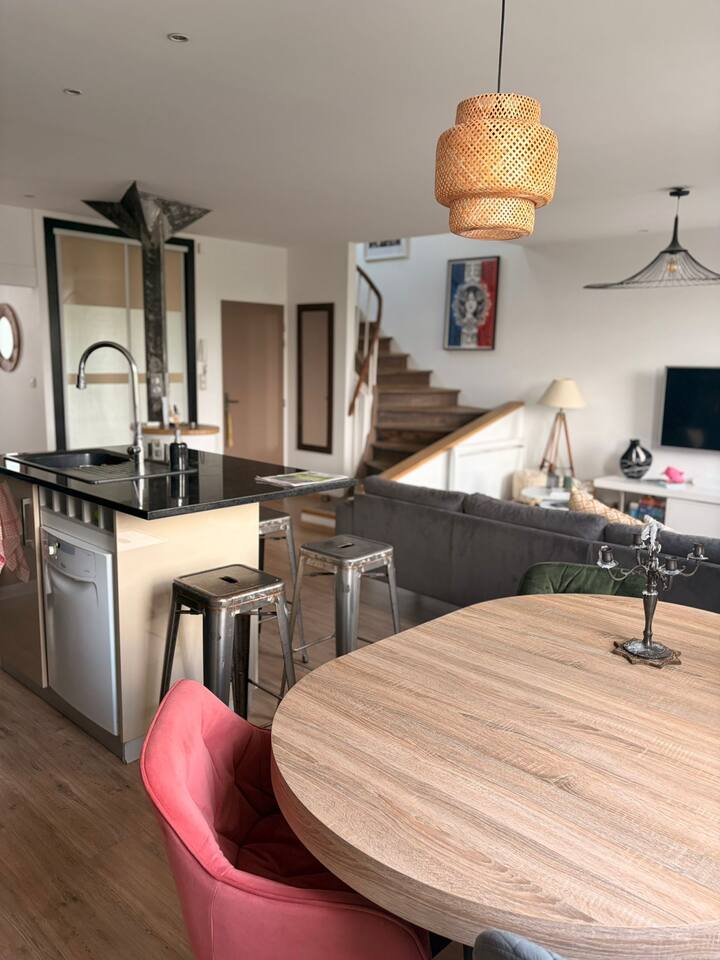 Duplex De Goût De 115m2 Idéalement Situé - Rodez