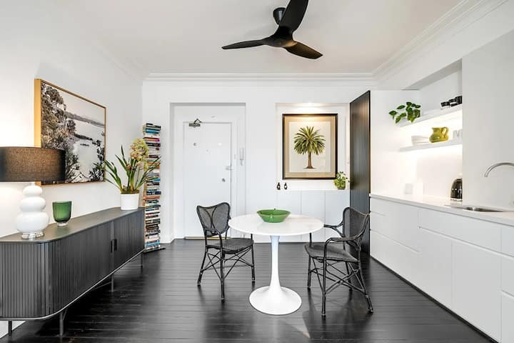Suave - Elizabeth Bay - 
