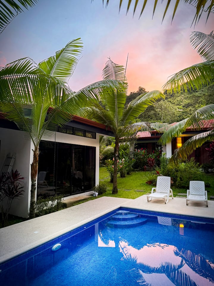 Orange Monkey House - Carara