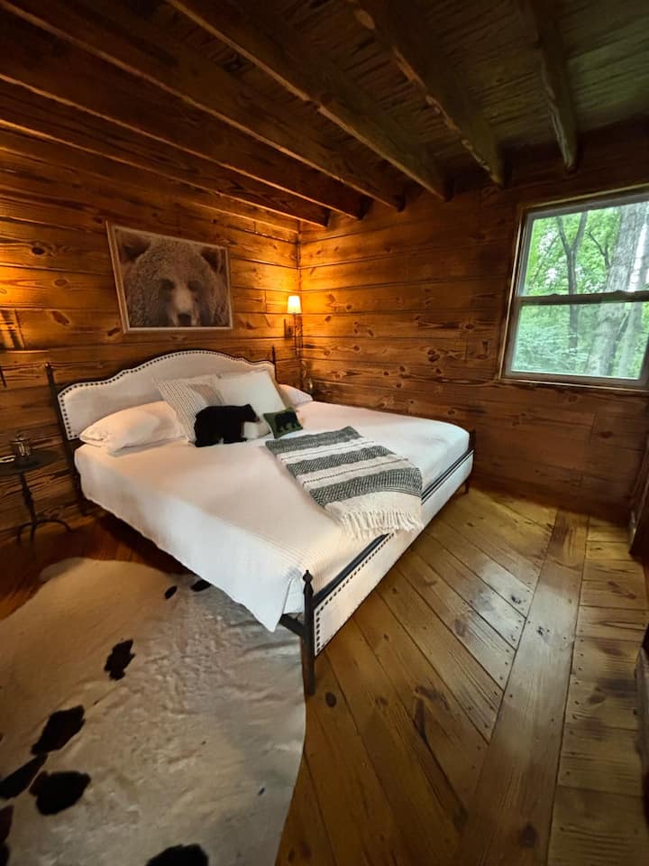 King size bed