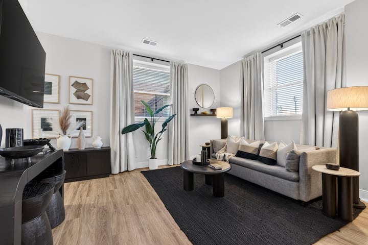 Luxury 2br | 5 Min To Downtown & Stadiums - St. Louis, MO