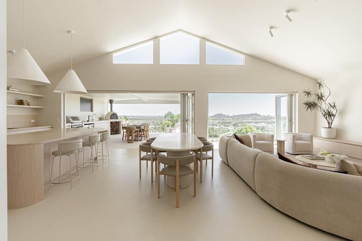 Coastal Wellness Retreat For Families & Groups - Coolangatta