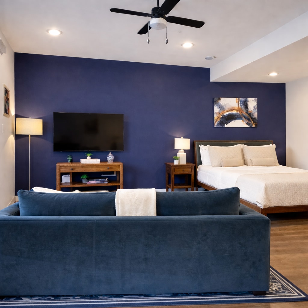 5-Star Stay | Walk to Rainey| Free Parking