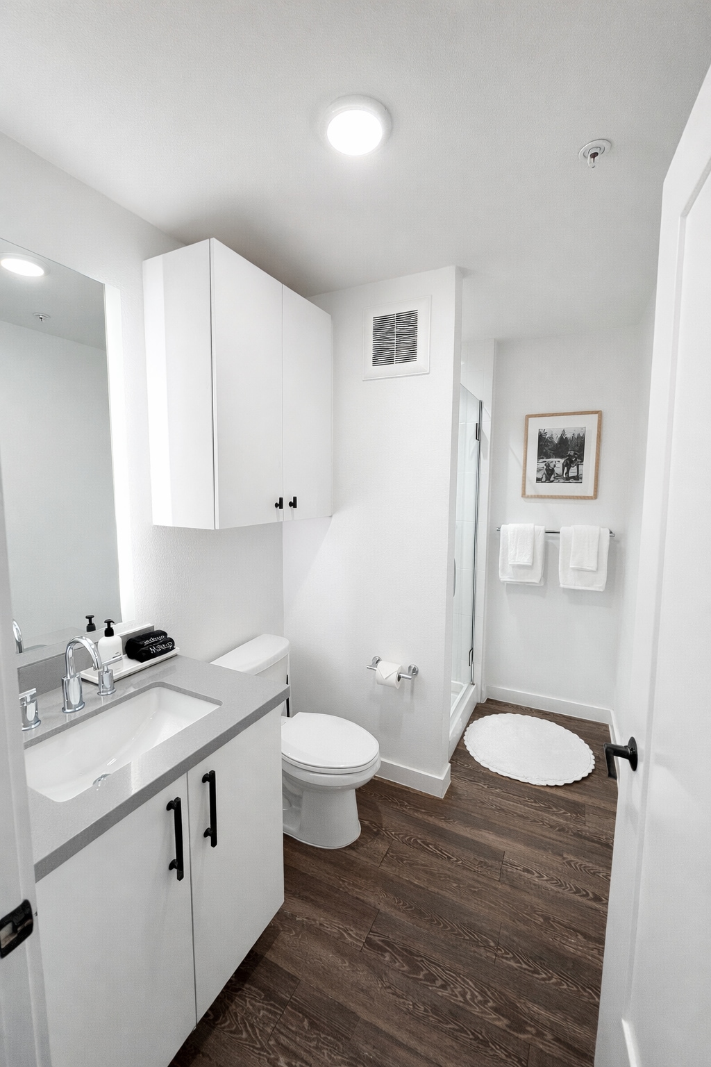 5-Star Stay | Walk to Rainey| Free Parking