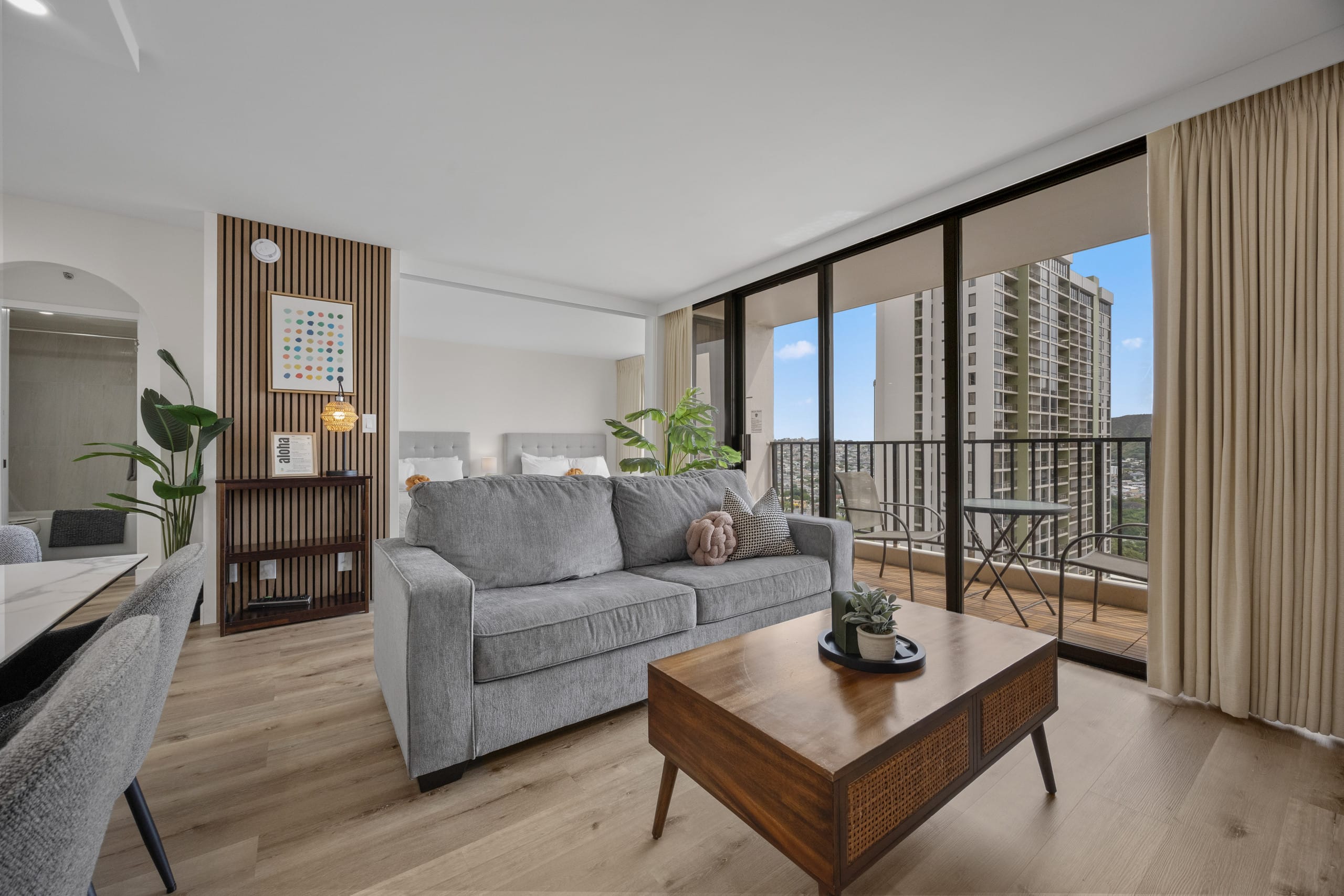 *Beautiful Modern 1BR! Close to Beach! - Image 11