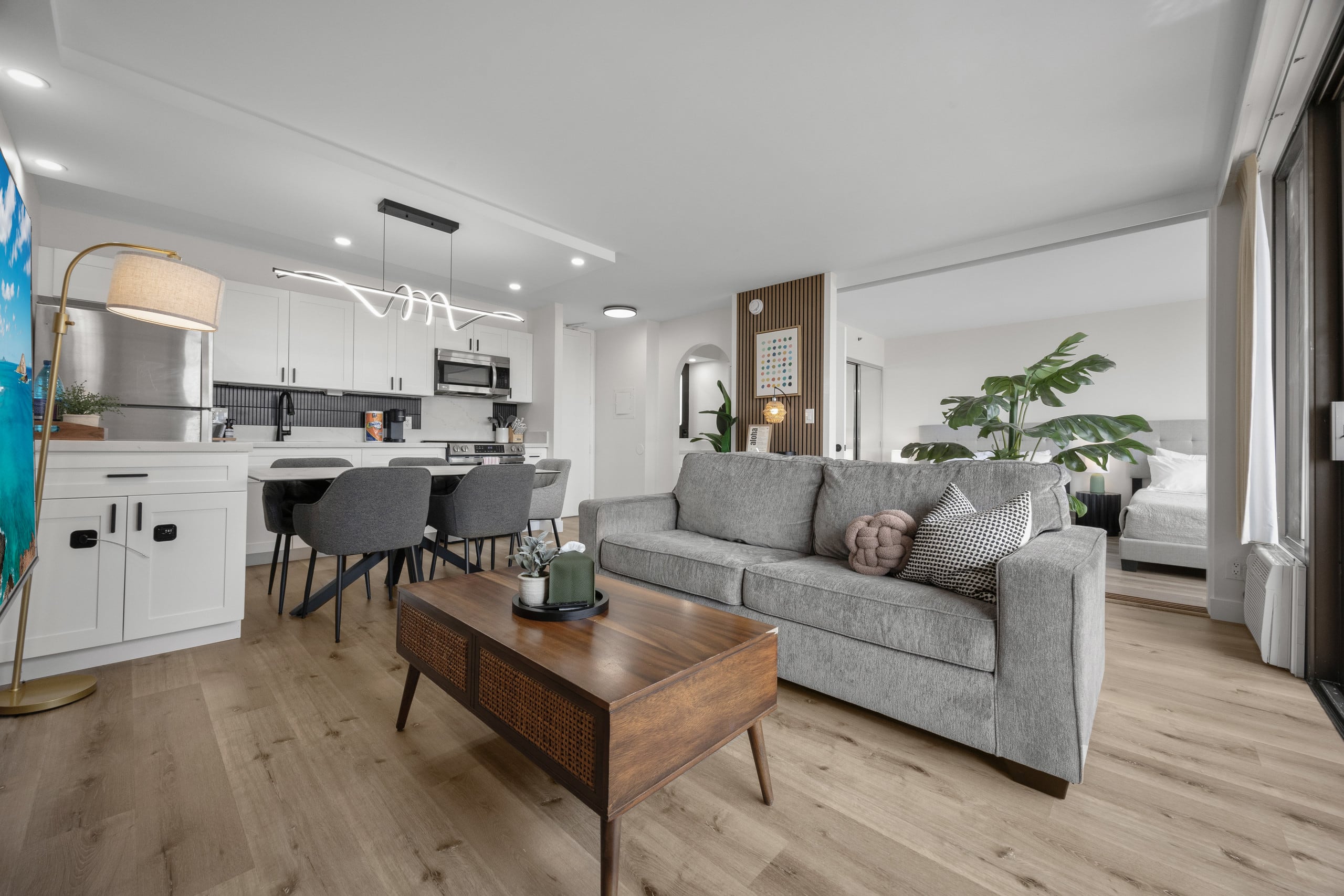 *Beautiful Modern 1BR! Close to Beach! - Image 7