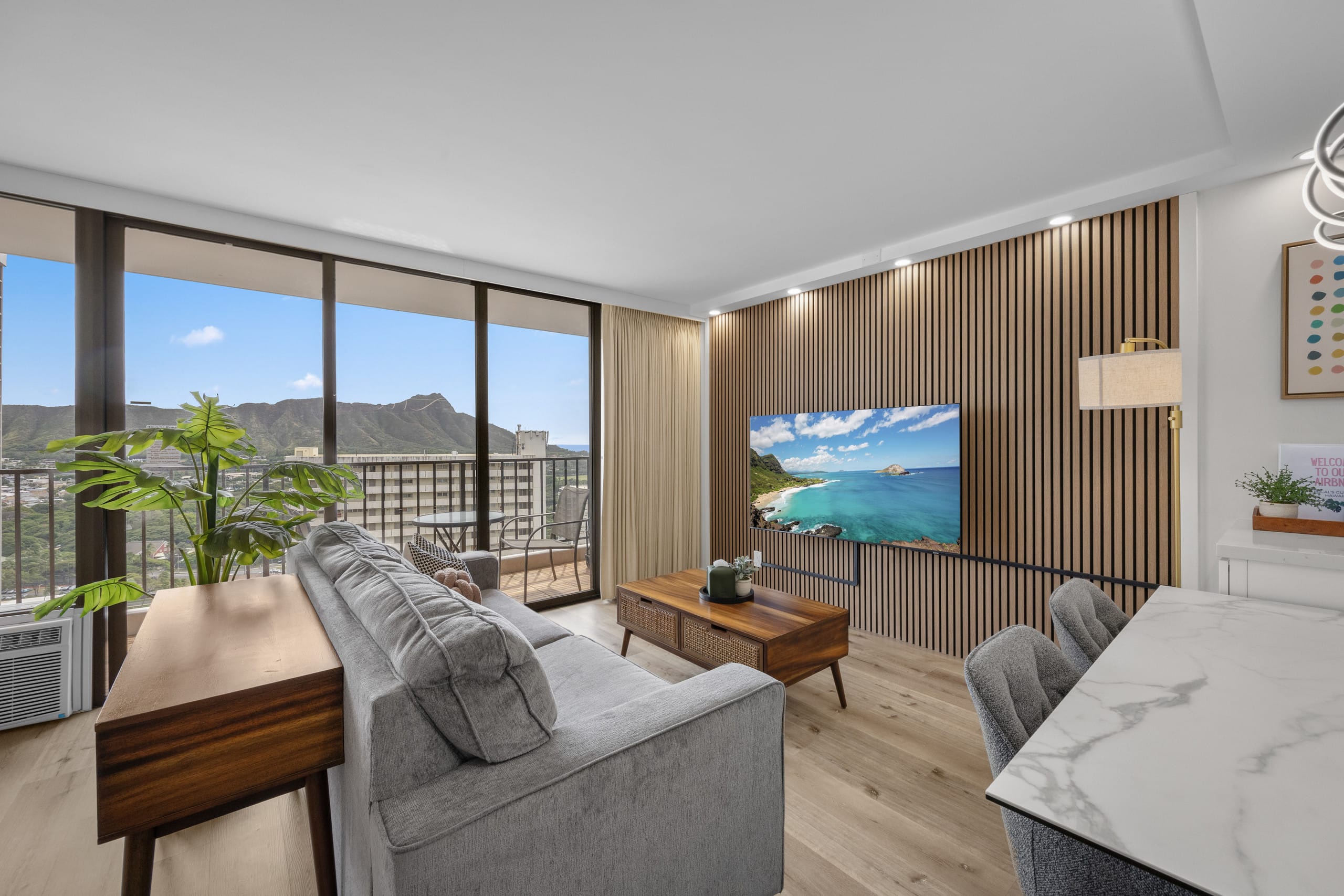 *Beautiful Modern 1BR! Close to Beach! - Image 14
