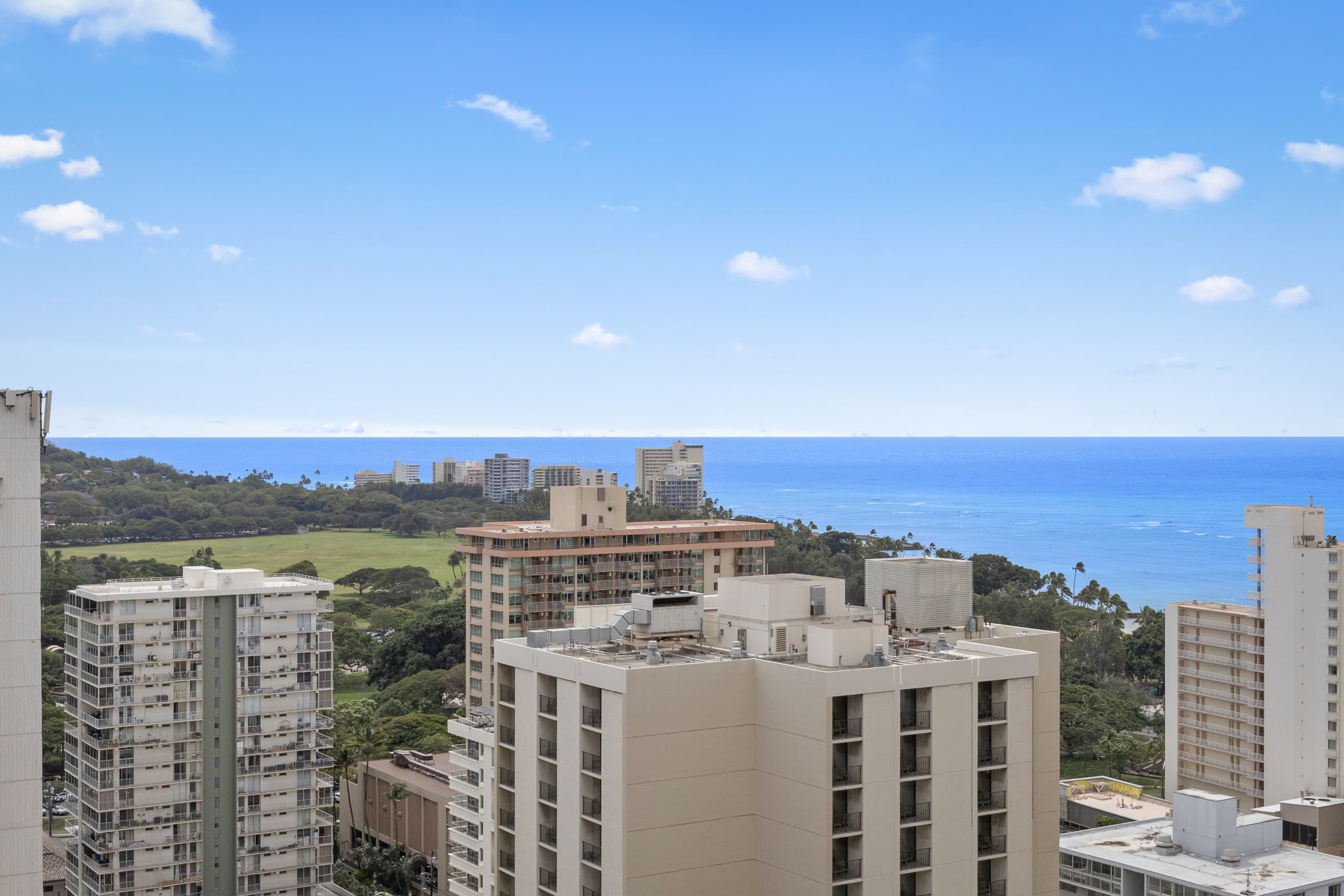 *Beautiful Modern 1BR! Close to Beach! - Image 41