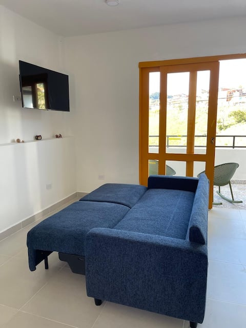 Popular Airbnb listing: 20% OFF Poets Balcony - 2BR, 3BA, sleeps 6, Jericó in Jericó