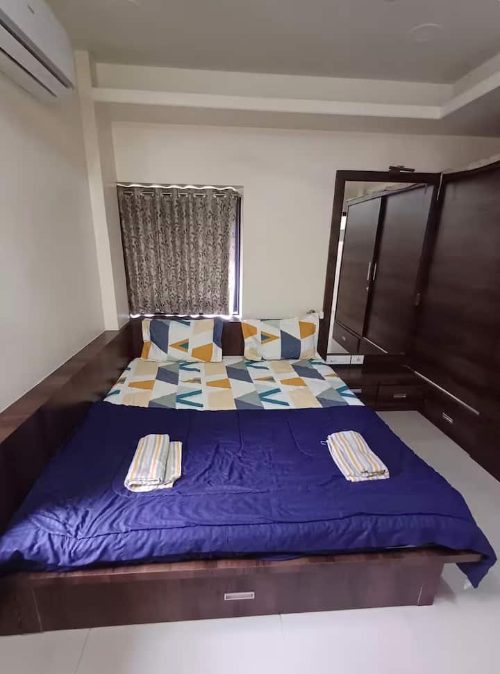 غرفة النوم 1