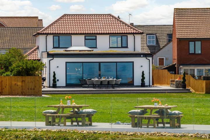 4 Bed In Sheringham (Oc-96433) - Sheringham