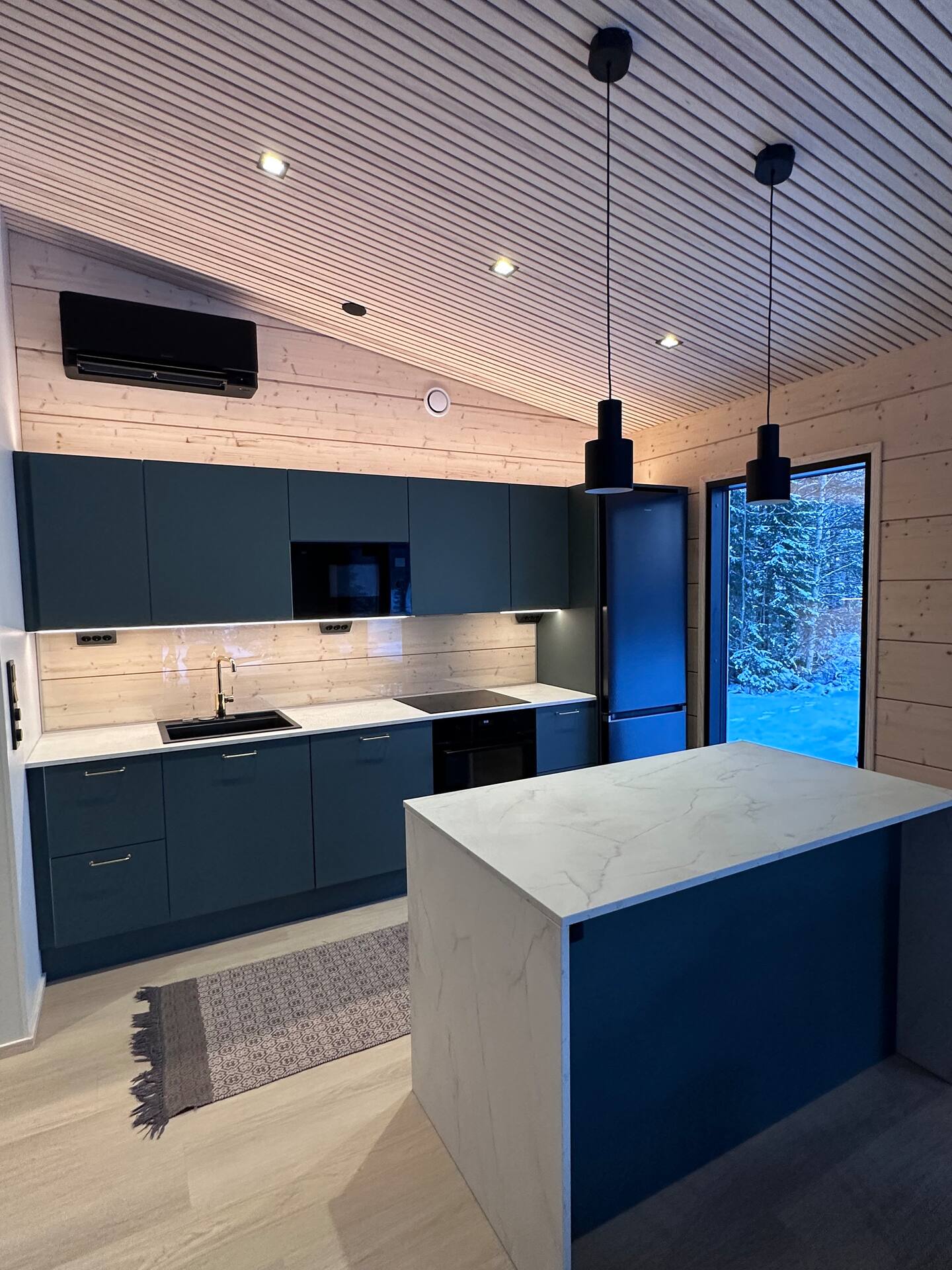 Villa Pajusaari – Modern Log Villa By The Lake 3