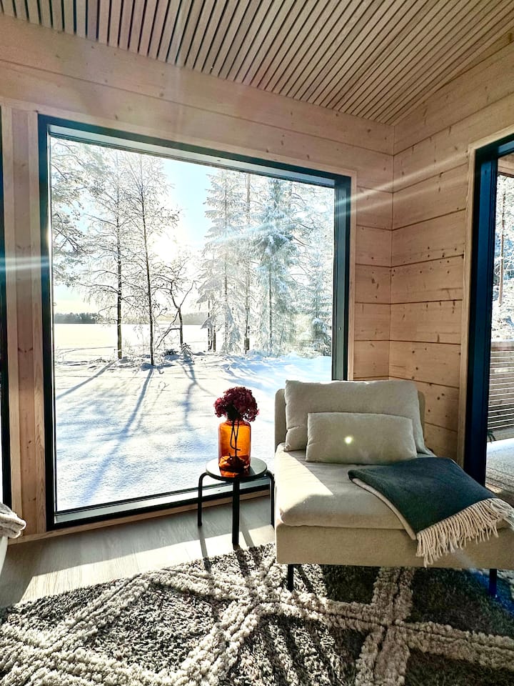 Villa Pajusaari – Modern Log Villa By The Lake - Siilinjärvi