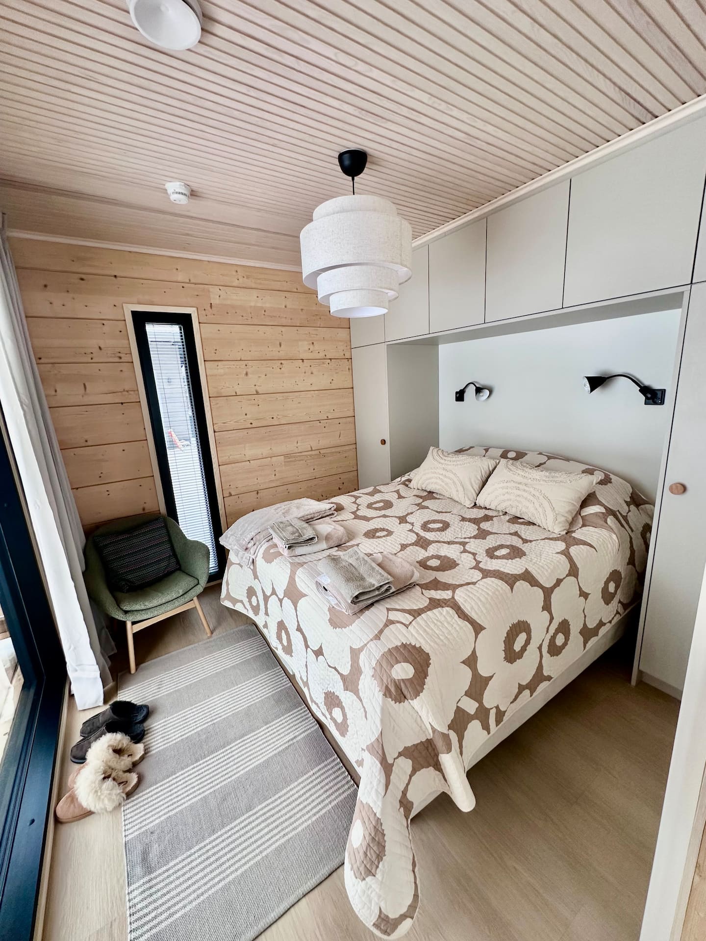 Villa Pajusaari – Modern Log Villa By The Lake 5